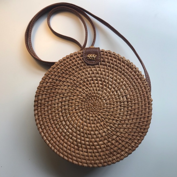 FREE GIFT 🎁 with Round Wicker Bag - Picture 1 of 8